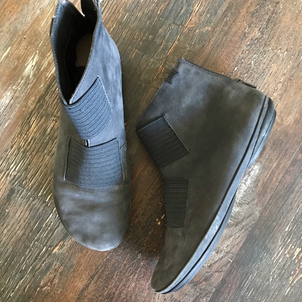 Camper Soft Gray Leather Ankle Boots Shoes